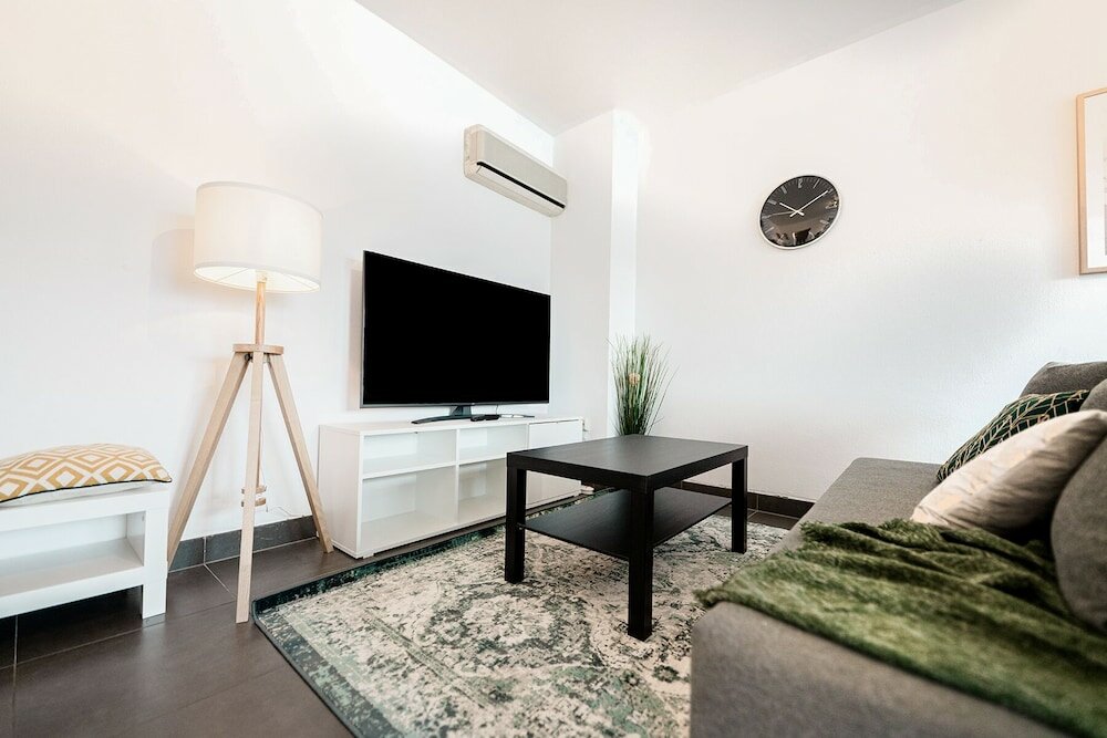 Фото Modern Bright Cozy Apt in Bonnevoie