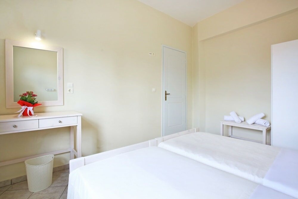 Фото Beachfront Apartments in Gouves