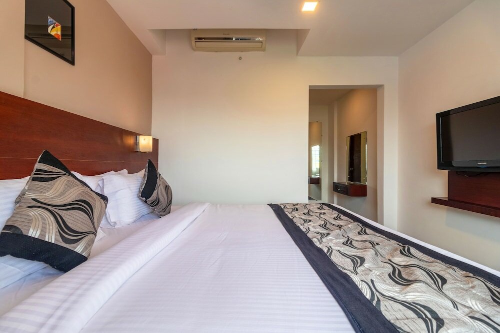 Фото Zip by Spree Hotels Mangala Towers