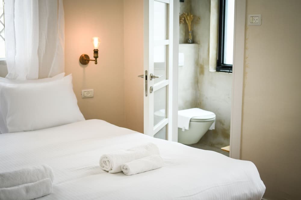 Фото Stylish and Modern 3br TelAviv Apartment