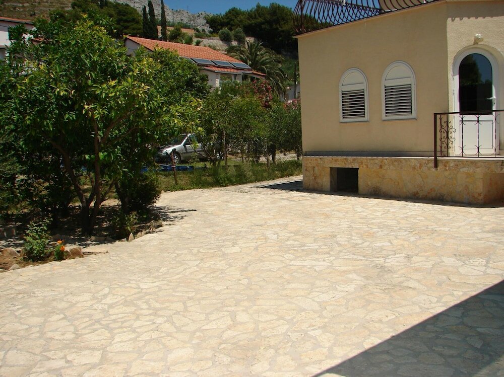 Фото Mir - Close to Beach - Sa3