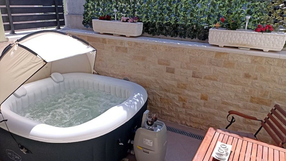 Фото Ivan - With Jacuzzi - A1