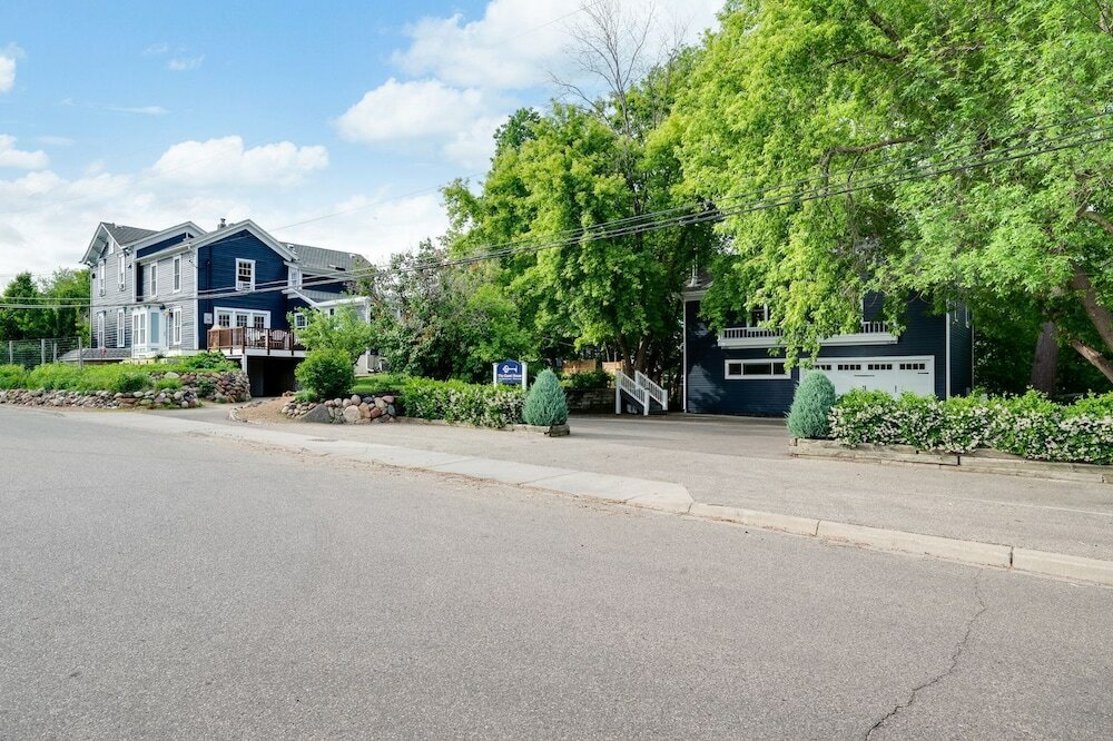 Фото The Guest House - Carriage House