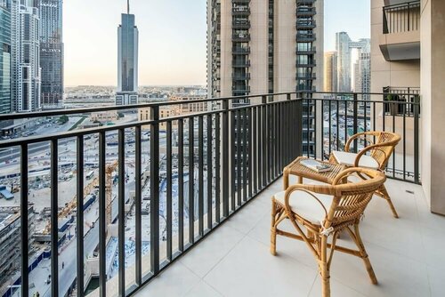 Апартаменты Stylish & Sophisticated 1br in Downtown Dubai в Дубае