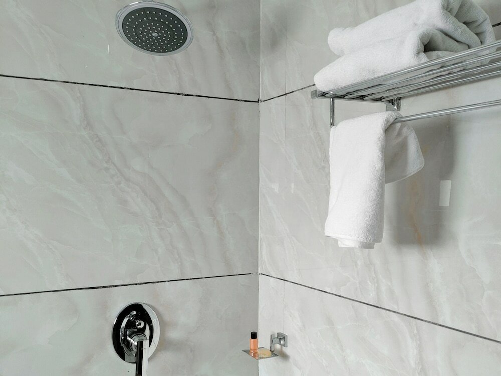 Фото Golden Rock - Am Hotel Kollection