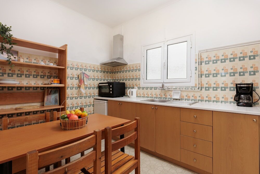 Фото The Island Life Apartments by Konnect, Ipsos Beach