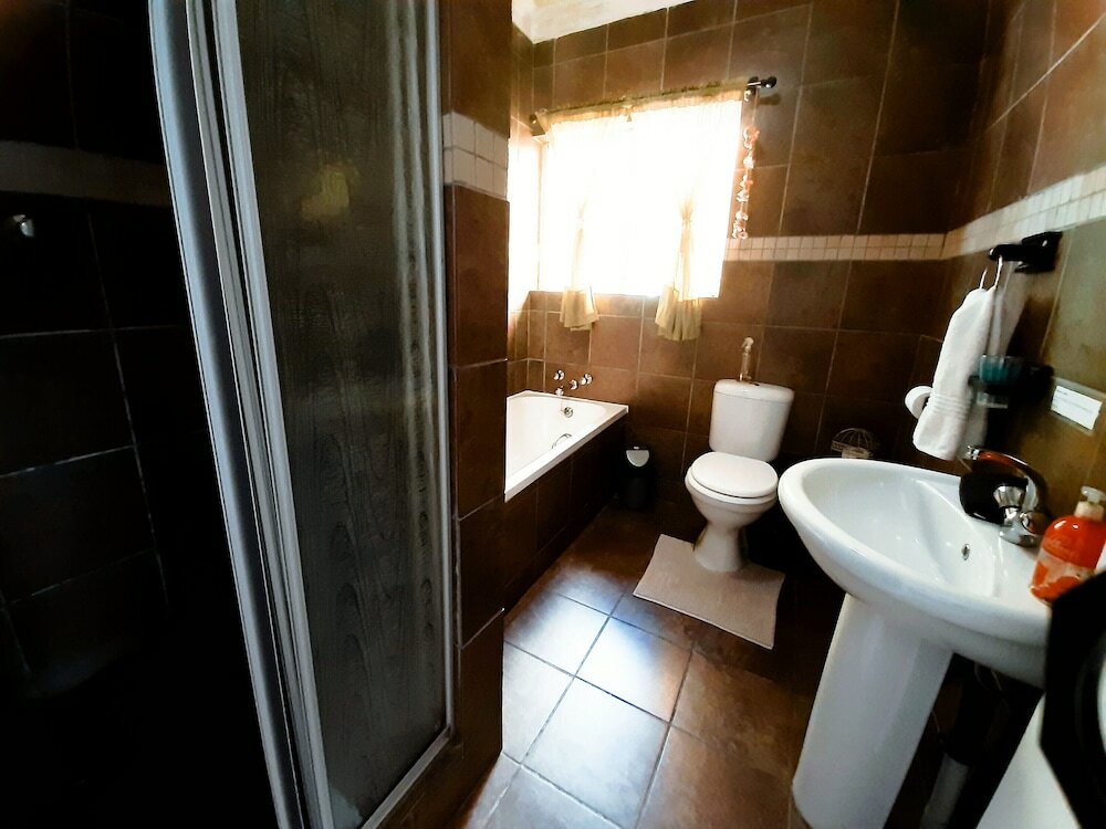 Фото Aandrus Guesthouse