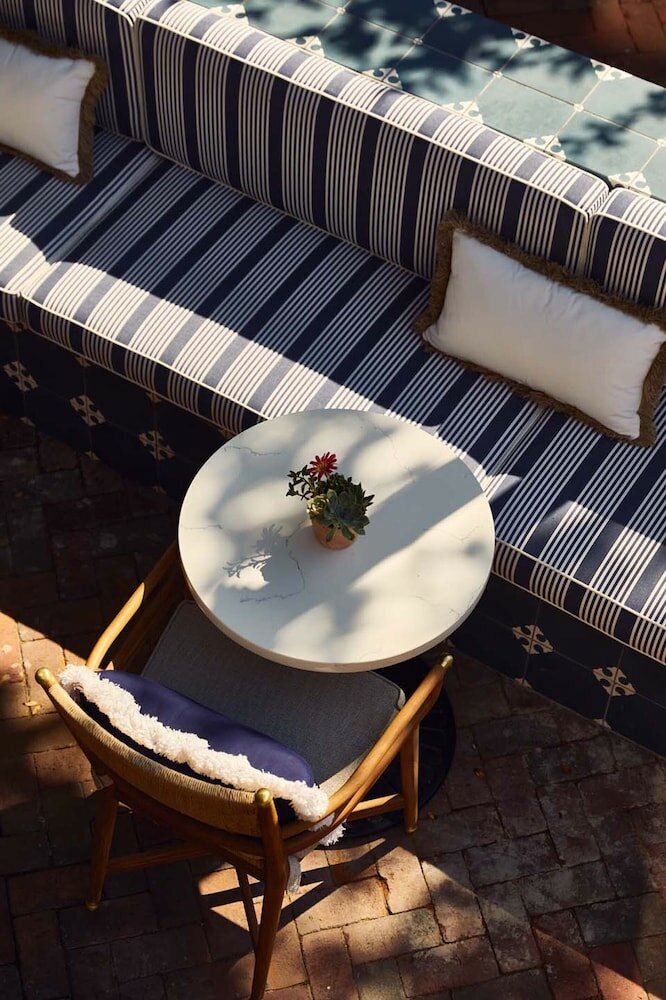 Фото Blue Iris by Life House