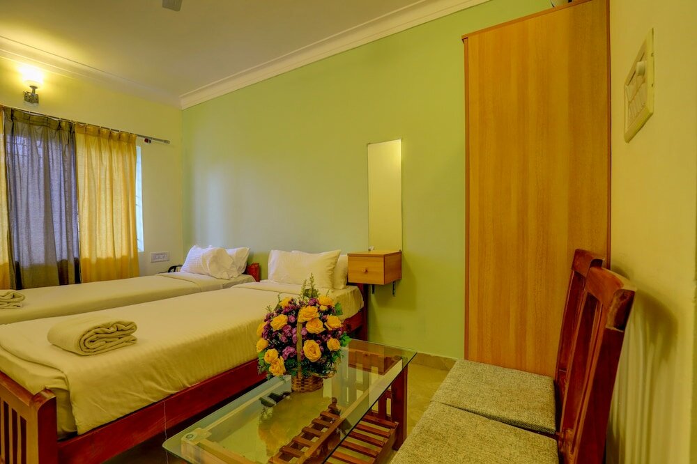 Фото Ezzenza Royal Garden Brindavan Resort