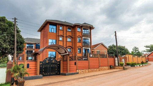 Гостиница High Standard Apartment in Secure Resort - 46 People в Кампале