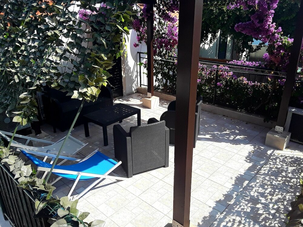 Фото Apartments Nina & Kate