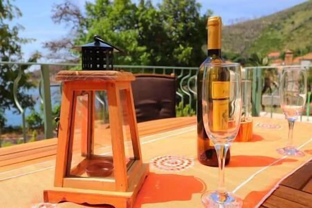 Фото Apartments Seafront Silence