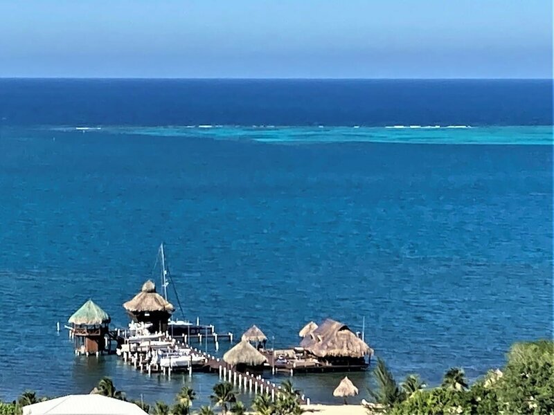 Гостиница Turquoise Views at Coral Views Village
