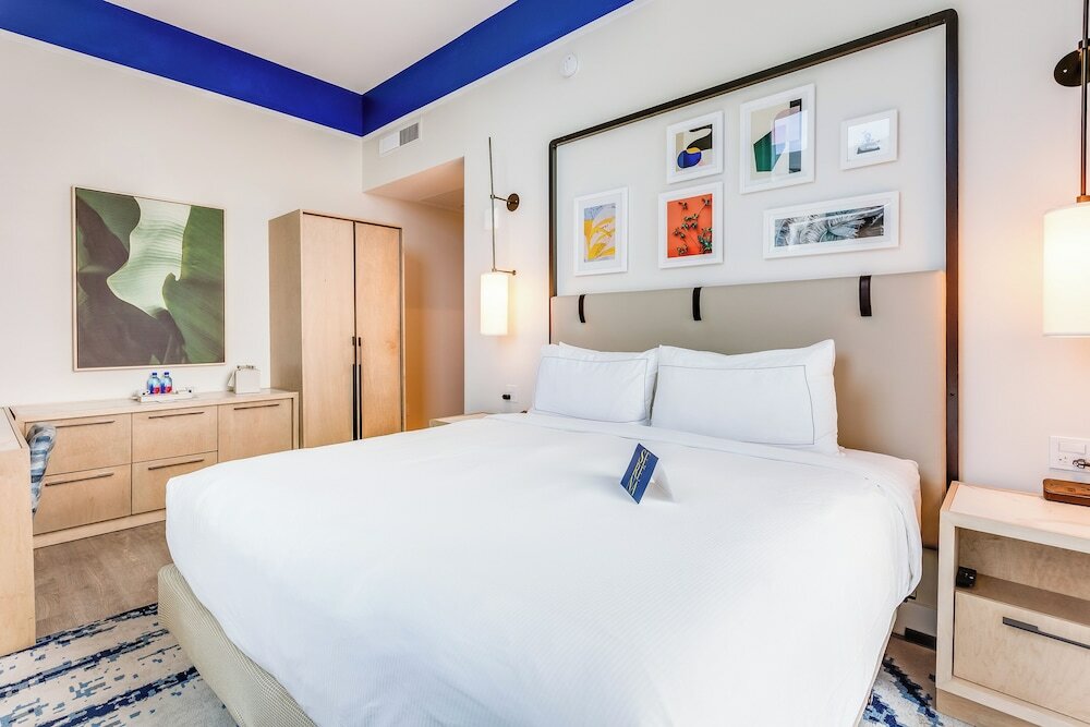 Фото Serena Hotel Aventura Miami, Tapestry Collection by Hilton