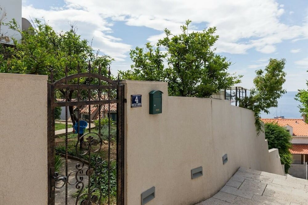 Фото Apartment Purple Rain