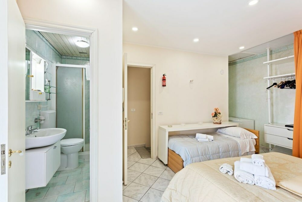 Фото Castello Ursino Balcony Apartment