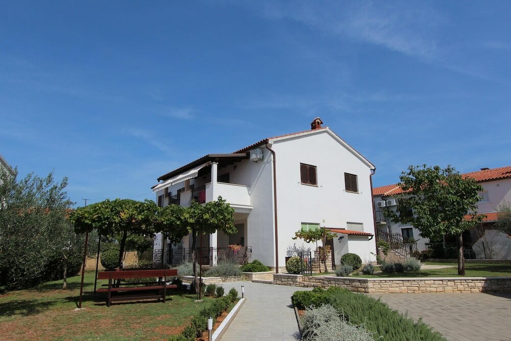 Фото Apartments Mirela