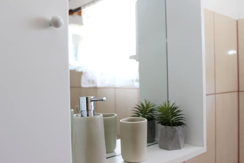 Фото Robinson House Dubrova