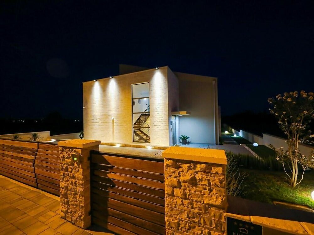 Фото Villa Petra