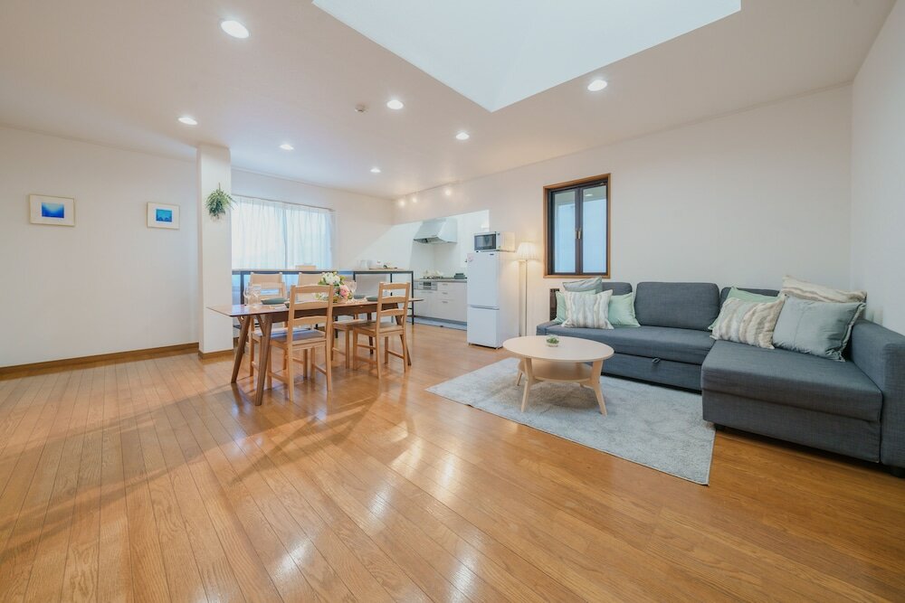 Фото White Space