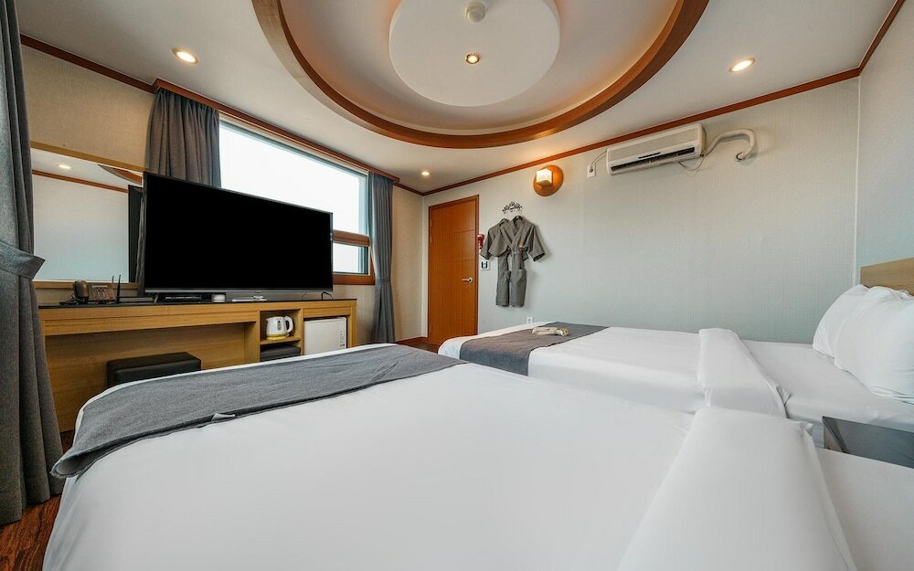 Фото Sokcho Ritz Hotel