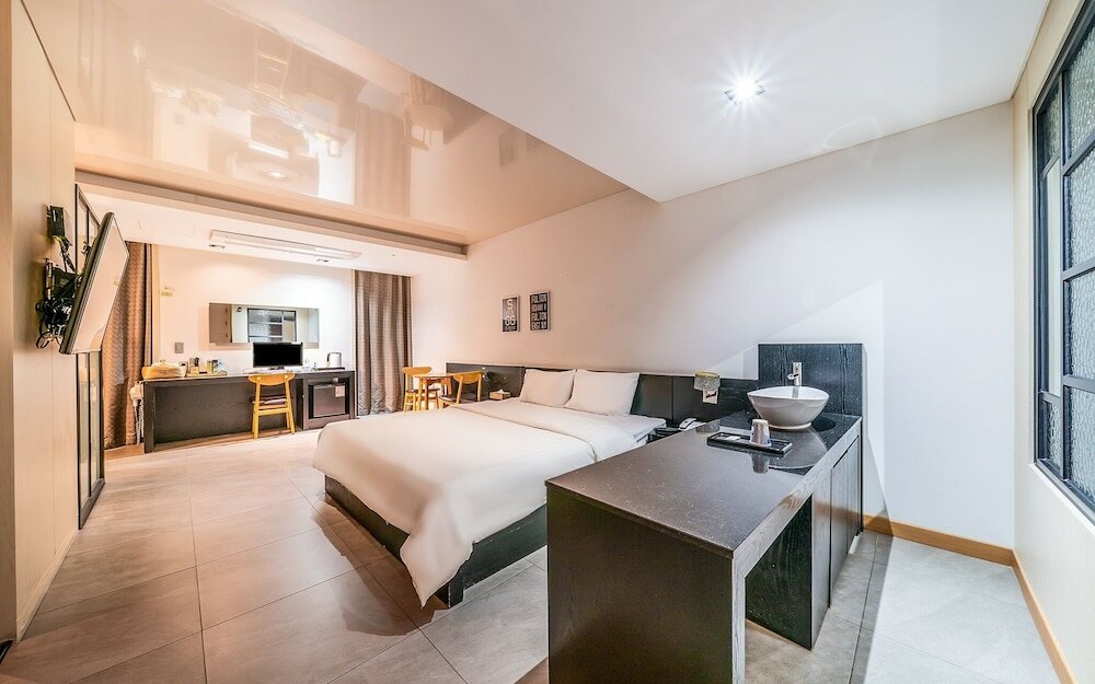 Фото Incheon Ali Suite Hotel