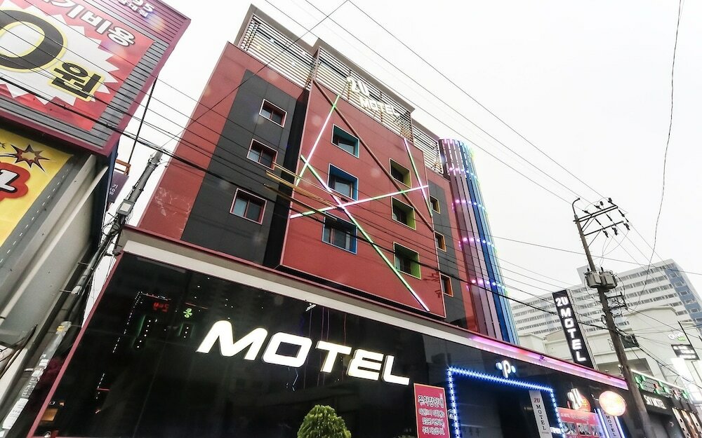 Фото отеля 1