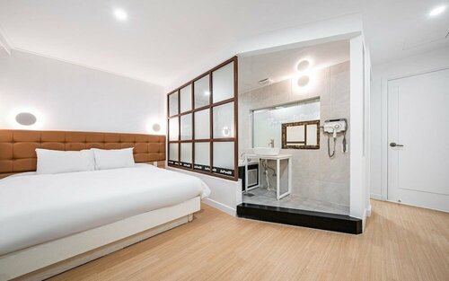Гостиница Jeonju Sanjeongdong Hotel Sopung в Чонджу