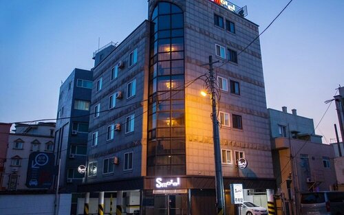 Гостиница Gangneung S в Канныне