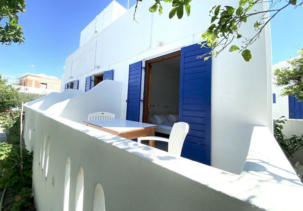 Фото Helliniko Studios - Adults Only