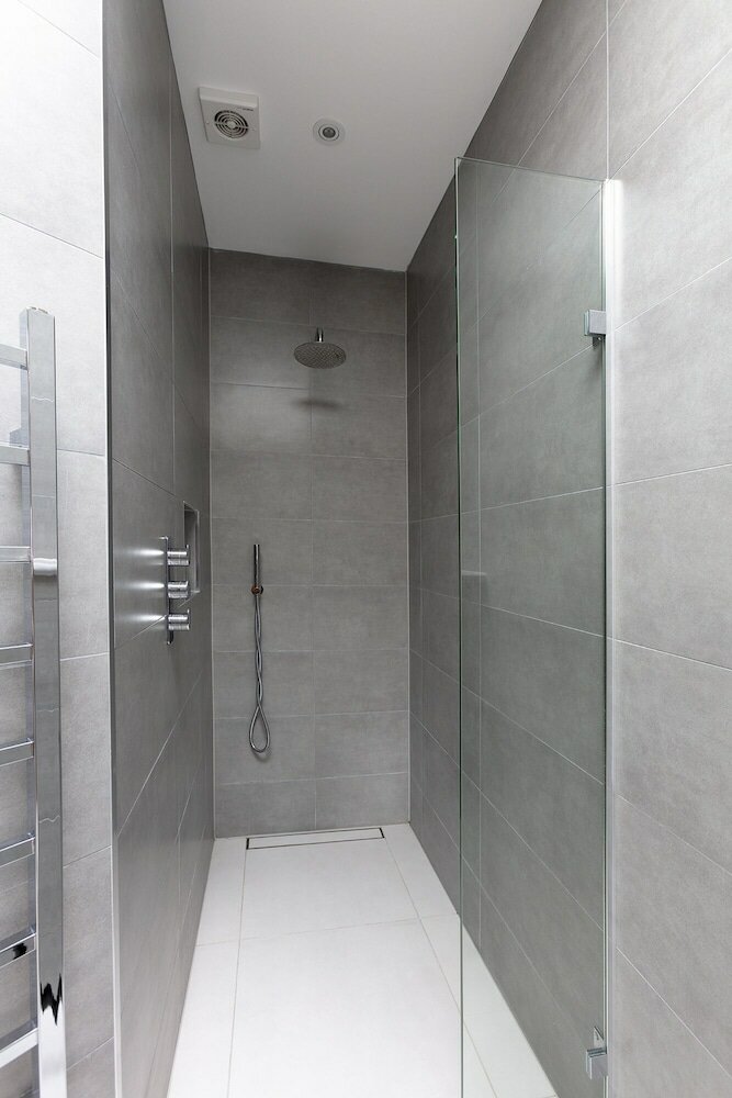 Фото Immaculate Central Windsor Town House