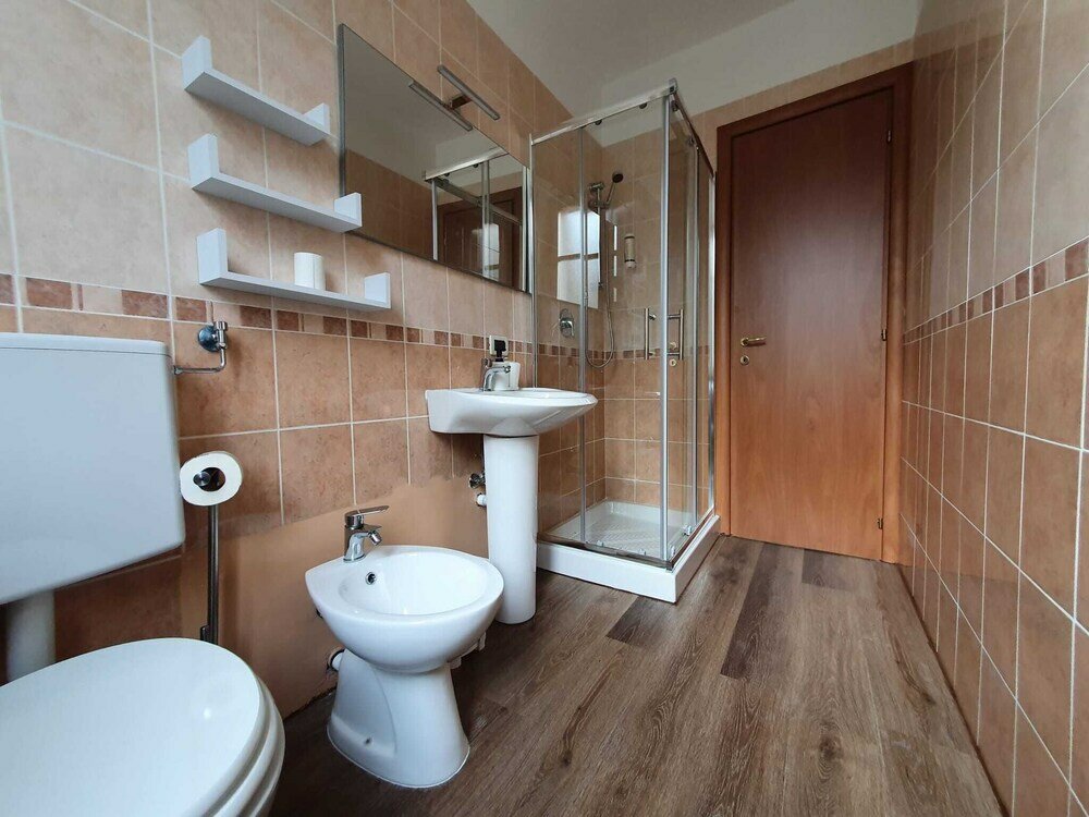 Фото Hh Serravalle