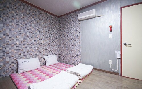 Гостиница Gumi A Motel в Кенсан-Пукто