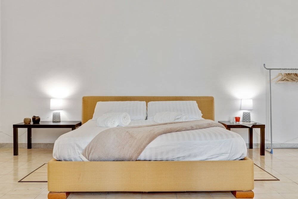 Фото Costigliola Palace Netflix&Parking Flat