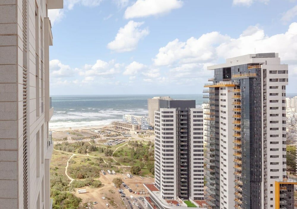 Фото Luxury Apartment Best Location Beach View