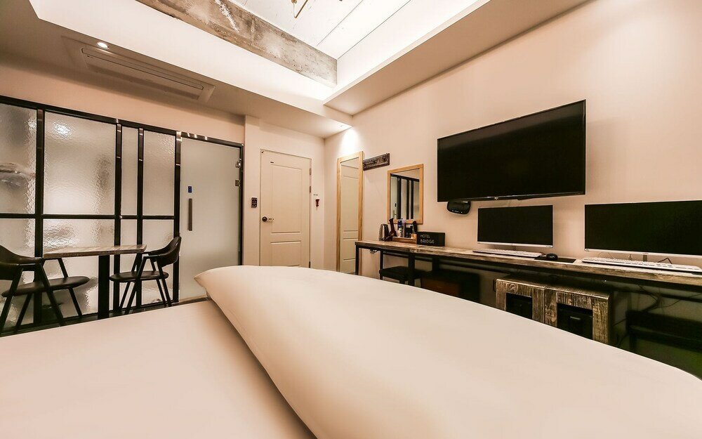 Фото Daegu Gyeongbuk University Bridge Hotel