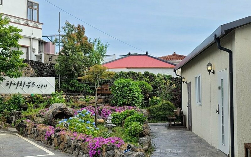 Гостиница Jeju Hani House Shinchonri