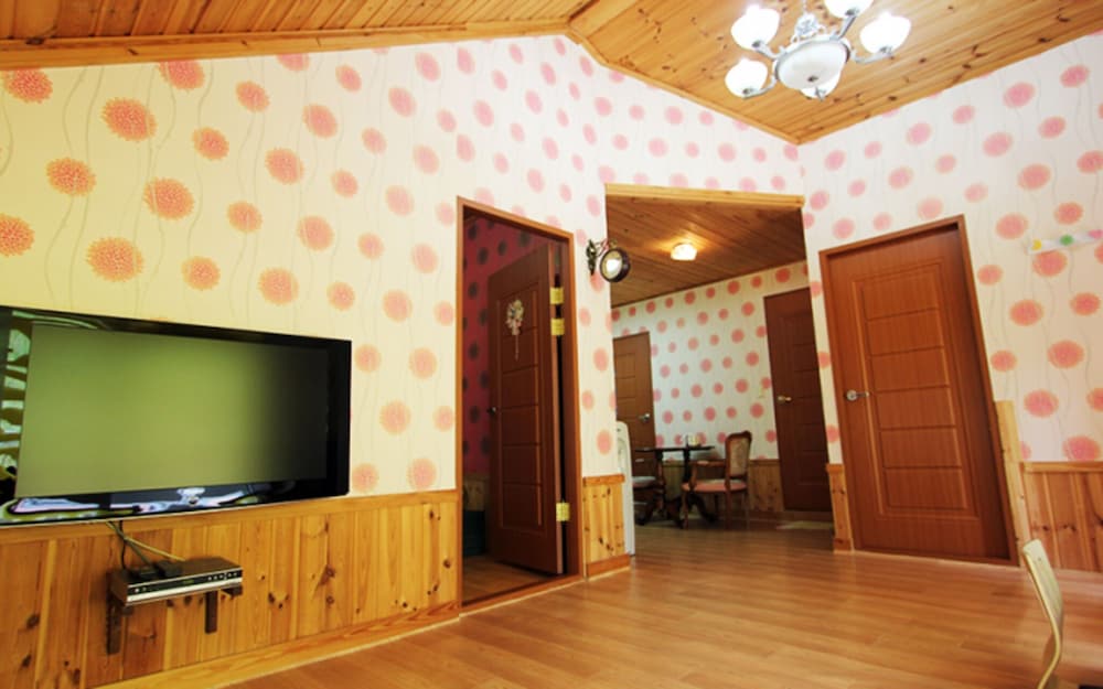 Фото Yeosu Elvino Pension