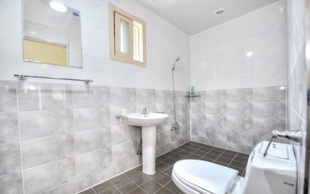 Фото Yangyang Pool&valley Camping Place