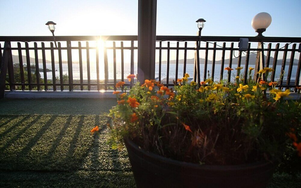 Фото Ganghwado Sunsets and Ocean Pension