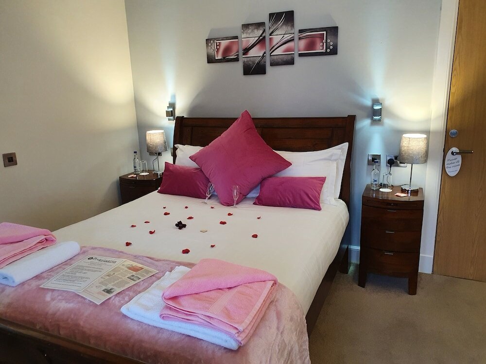 Фото Star and Garter Hotel