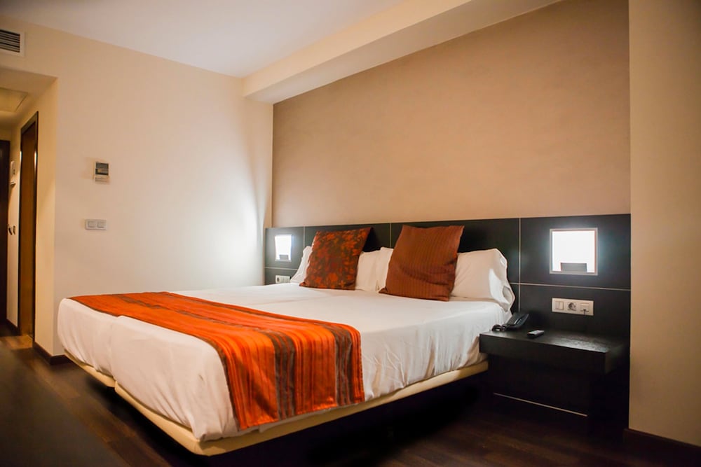 Фото Sercotel Aura Algeciras