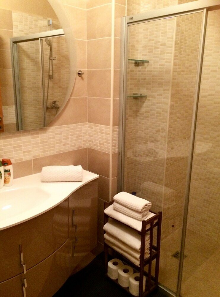 Фото Apartments Four You