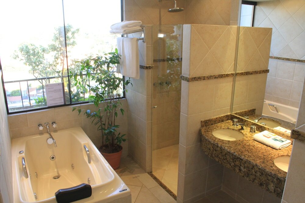 Фото Premier Hill