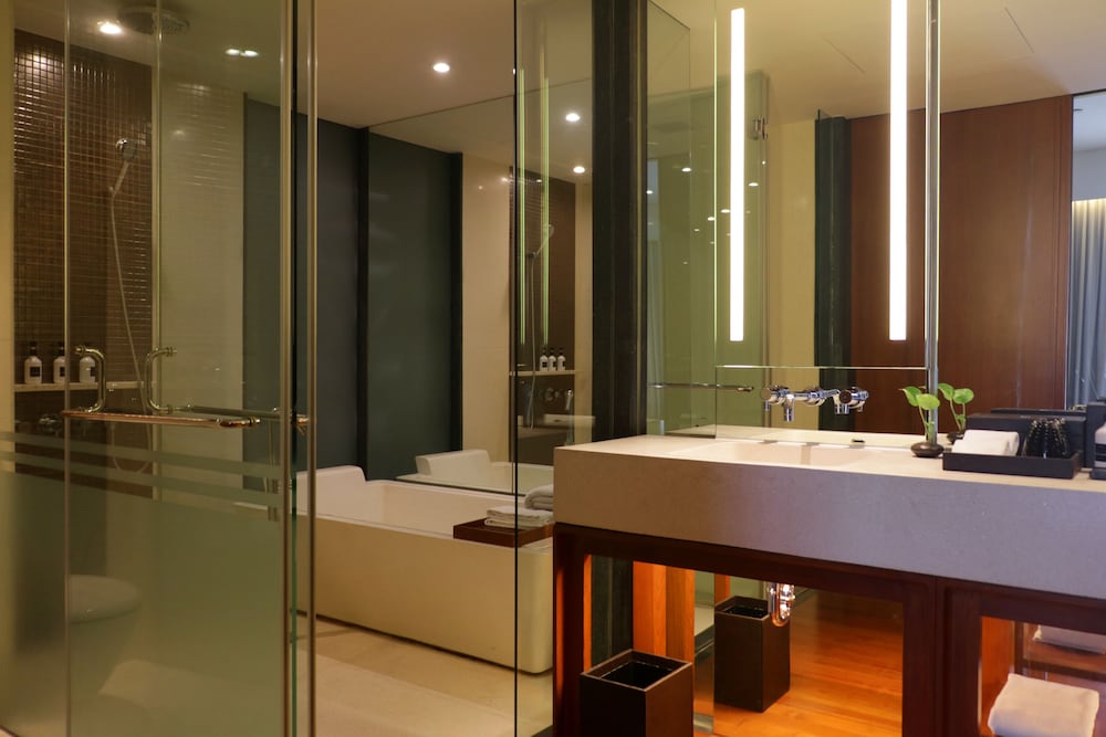 Фото Hansar Bangkok Hotel