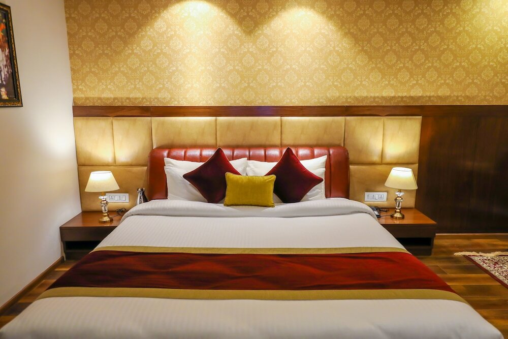 Фото Clarkes hotel, A grand heritage hotel since 1898