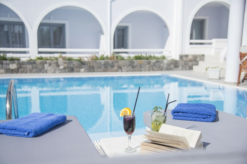 Фото Blue Waves Hotel