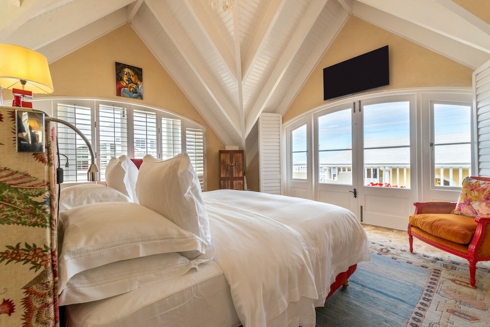 Фото Birkenhead House