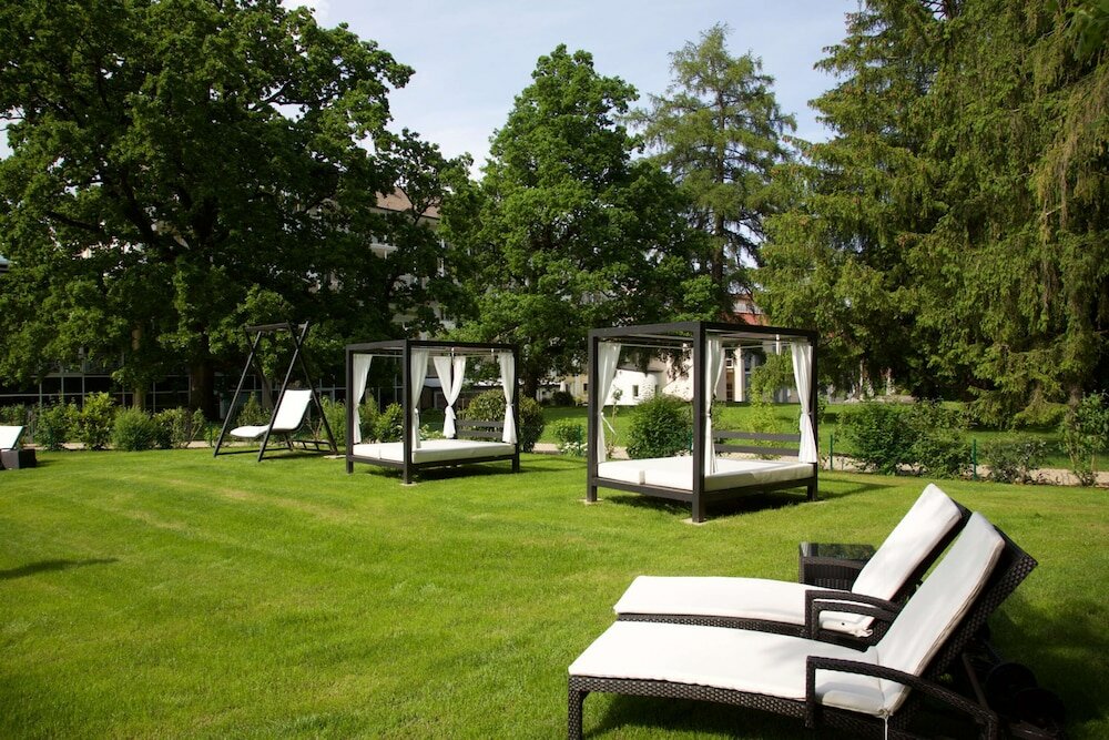 Фото Steigenberger Hotel Der Sonnenhof