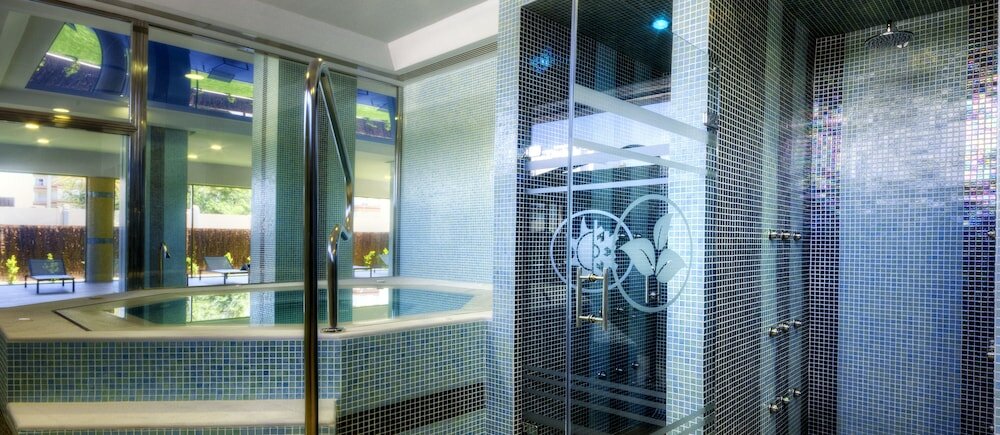 Фото Hotel Puertobahia & SPA